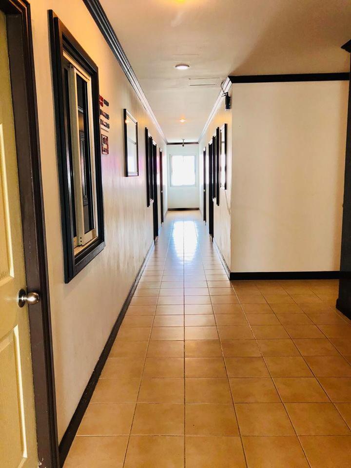 Hollywood Inn Love Patong Экстерьер фото